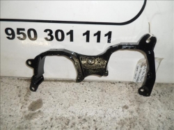 Foto principal SOPORTE FARO DERECHO IVECO