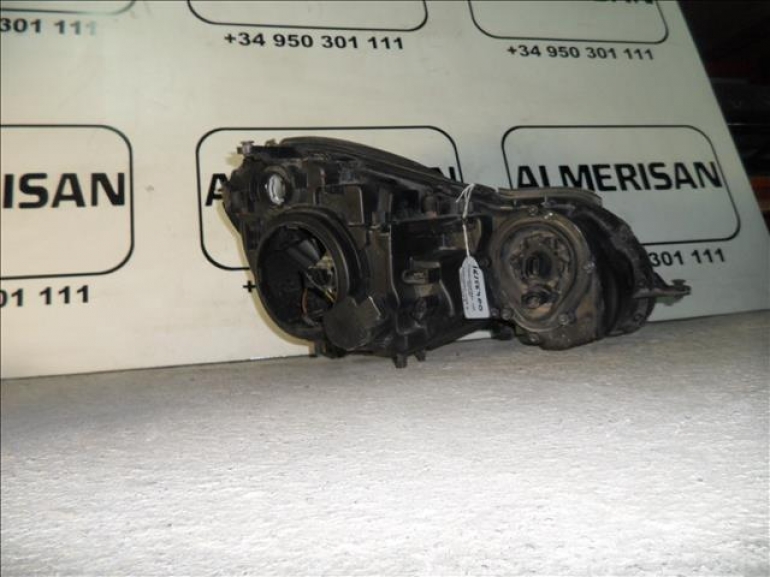 FARO DELANTERO IZQUIERDO XENON MERCEDES