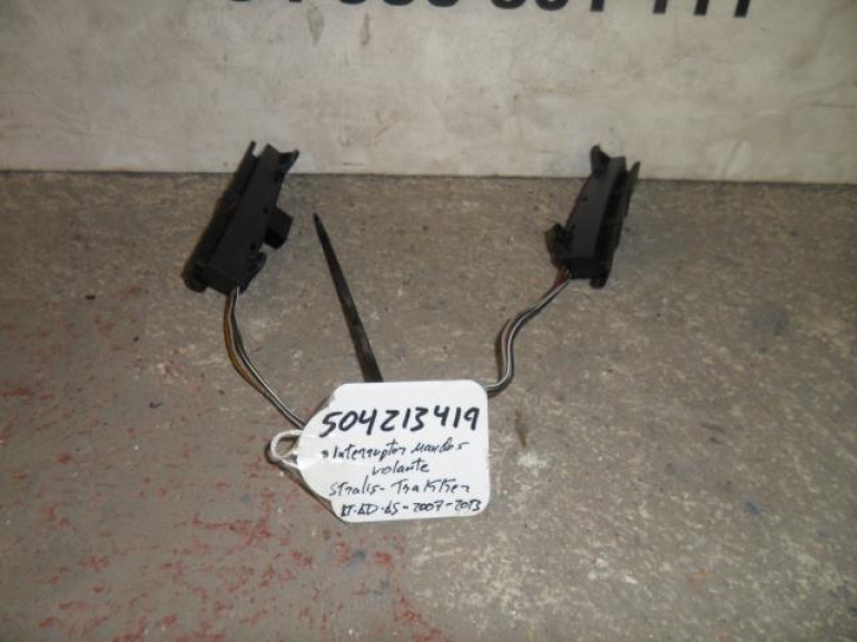 INTERRUPTOR MANDOS VOLANTE IVECO